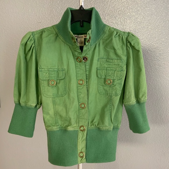 Stylish Ribbed Green Jacket - Picture 2 of 5